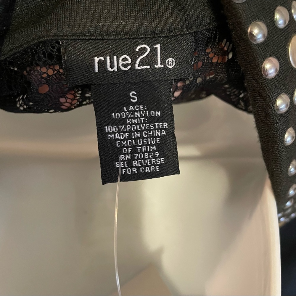 Bundle Rue 21 black button downs - Picture 8 of 16